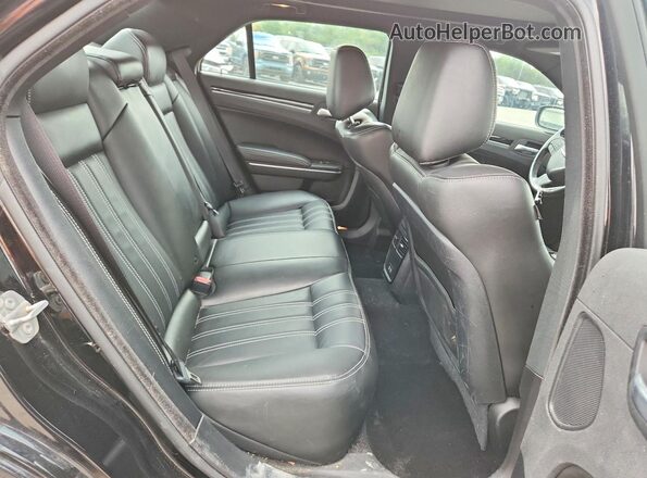 2C3CCABG1NH184683 2022 CHRYSLER 300 Black Vista de los asientos traseros