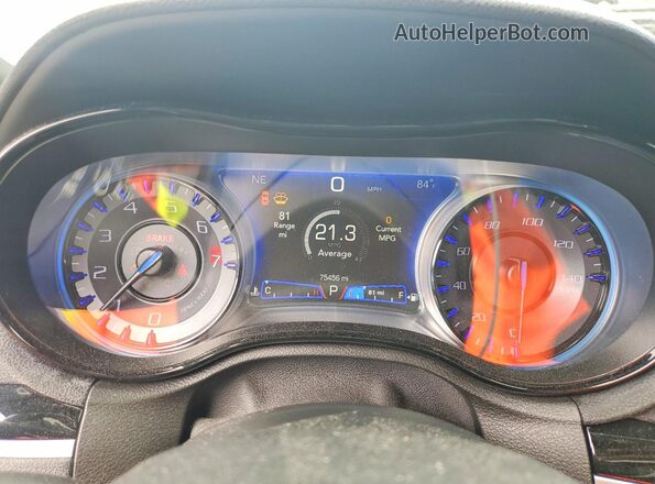 2C3CCABG1NH190774 2022 CHRYSLER 300 Белый Вид щитка приборов