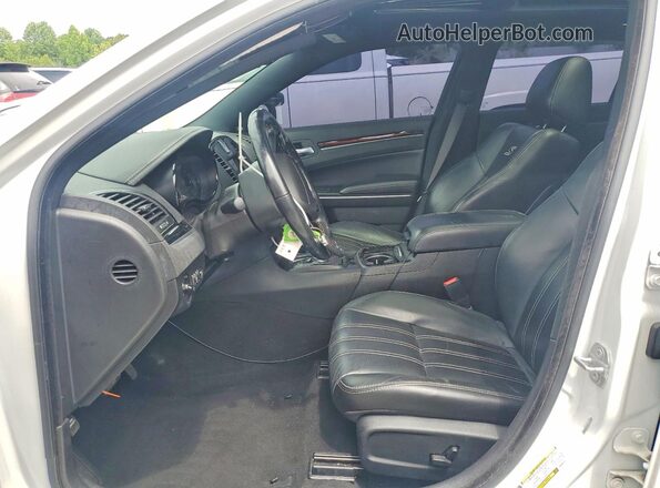 2C3CCABG1NH190774 2022 CHRYSLER 300 Белый Вид салона спереди
