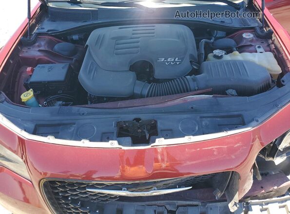 2C3CCABG4KH585415 2019 CHRYSLER 300 Burgundy Rear interior view