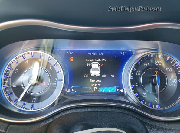 2C3CCABG4KH733224 2019 CHRYSLER 300 Blue Widok zestawu wskaźników