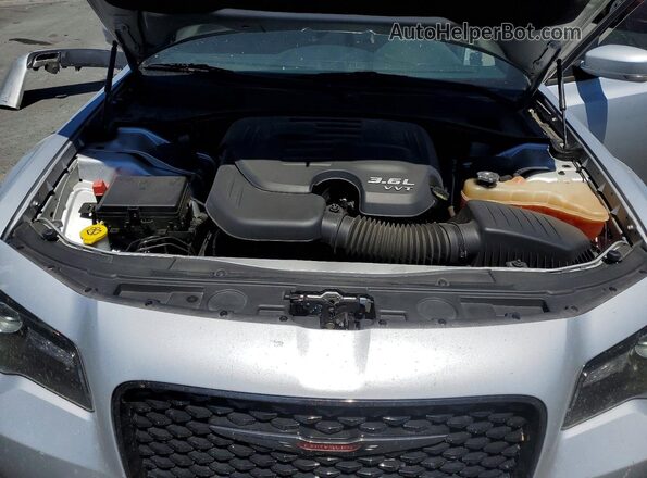 2C3CCABG4MH589158 2021 CHRYSLER 300 Silver უკანა სალონის ხედი