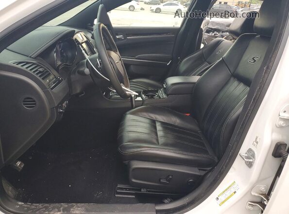 2C3CCABG4NH203825 2022 CHRYSLER 300 White Widok wnętrza z przodu