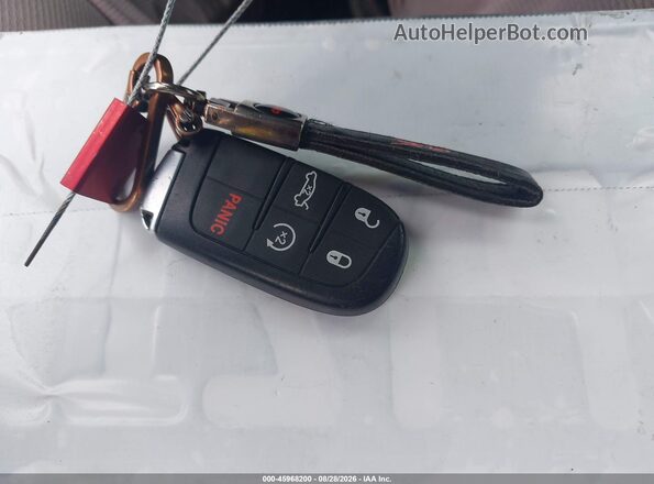 2C3CCABG5HH540119 2017 CHRYSLER 300 Gray Առջևի վահանակի տեսք