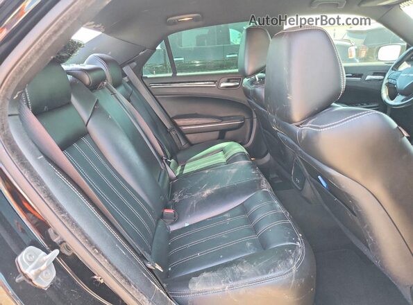 2C3CCABG6MH545484 2021 CHRYSLER 300 Black Հետևի նստատեղերի տեսք