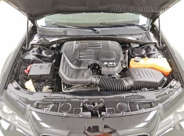 2C3CCABG6MH595771 2021 CHRYSLER 300 Black Rear interior view