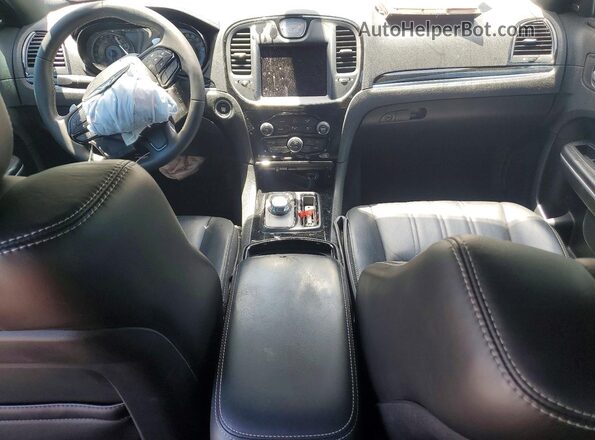 2C3CCABG6PH647002 2023 CHRYSLER 300 Black Dashboard view