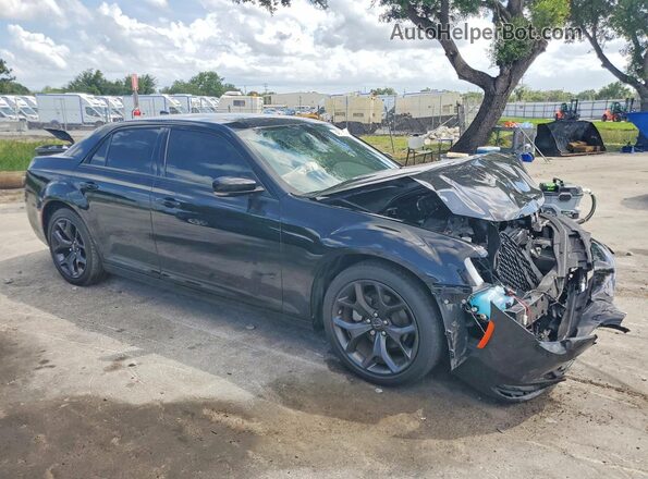 2C3CCABG6PH647002 2023 CHRYSLER 300 Black Front right