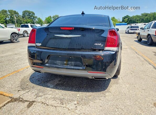 2C3CCABG7HH596854 2017 CHRYSLER 300 White Հետևի տեսք