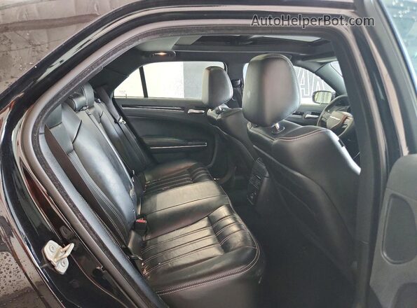 2C3CCABG7PH641032 2023 CHRYSLER 300 Black Vista de los asientos traseros