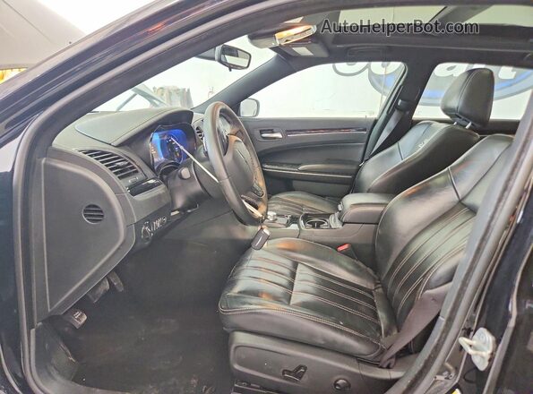 2C3CCABG7PH641032 2023 CHRYSLER 300 Black Vista interior delantera