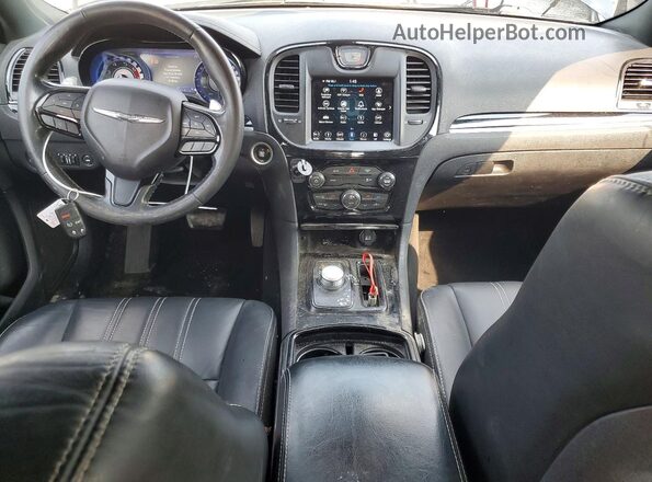 2C3CCABT3KH580431 2019 CHRYSLER 300 Black Widok deski rozdzielczej