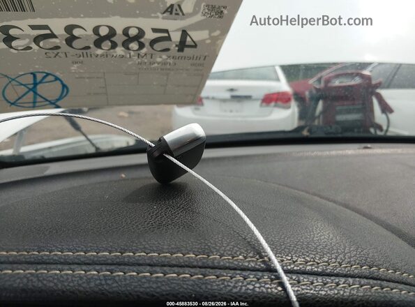 2C3CCABT8LH217222 2020 CHRYSLER 300 Белый Вид панели приборов