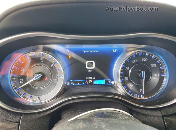 2C3CCADG0PH628281 2023 CHRYSLER 300 Black ხელსაწყოთა პანელის ხედი