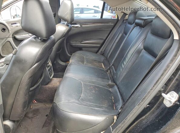 2C3CCAEG1HH662620 2017 CHRYSLER 300 Black Հետևի նստատեղերի տեսք