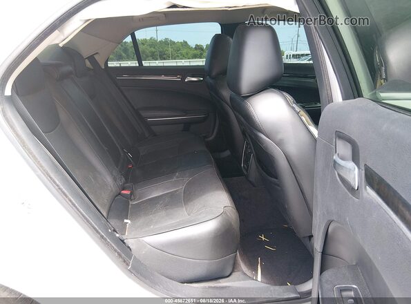 2C3CCAEG2JH227563 2018 CHRYSLER 300 White VIN კოდის სტიკერის ხედი
