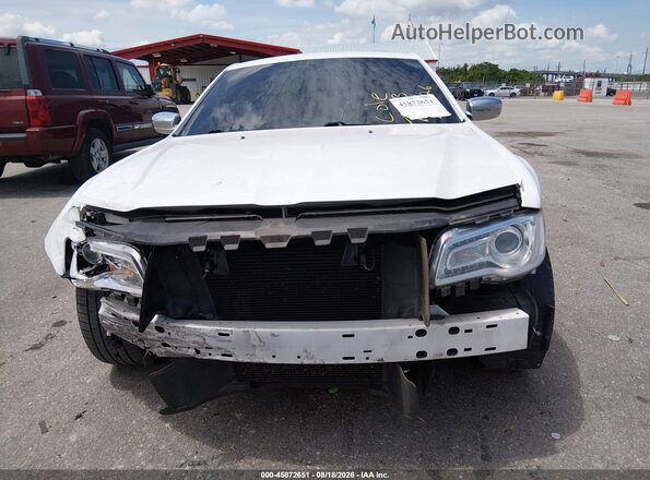 2C3CCAEG2JH227563 2018 CHRYSLER 300 White ხელსაწყოთა პანელის ხედი