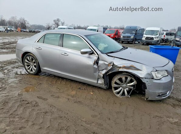 2C3CCAEG3JH127049 2018 CHRYSLER 300 Серебряный Вид задних сидений