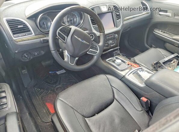 2C3CCAEG3JH190913 2018 CHRYSLER 300 Gray Dashboard view