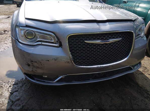 2C3CCAEG5JH296411 2018 CHRYSLER 300 Silver Вид спереду