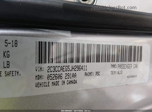 2C3CCAEG5JH296411 2018 CHRYSLER 300 Silver Вид підкапотного простору