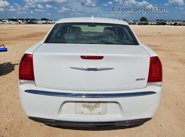 2C3CCAEG5KH634164 2019 CHRYSLER 300 White Rear view