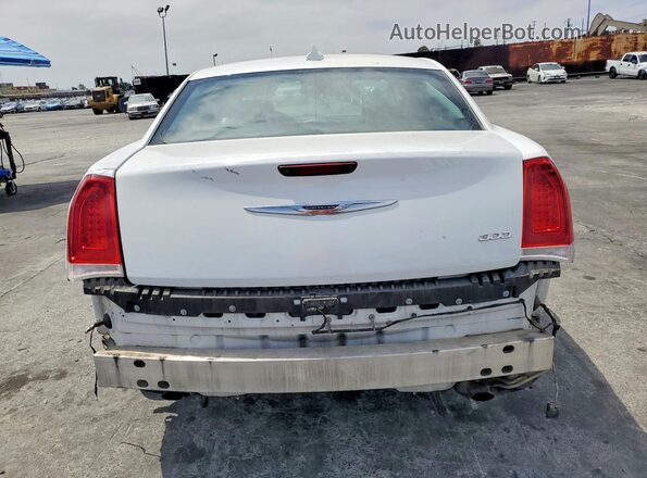 2C3CCAEG5LH141862 2020 CHRYSLER 300 White Rear view