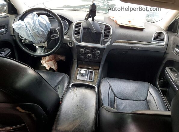 2C3CCAEG6HH561038 2017 CHRYSLER 300 Black Dashboard view