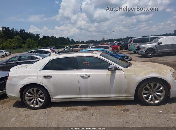 2C3CCAEG7HH586546 2017 CHRYSLER 300 White Սալոնի հետևի տեսք