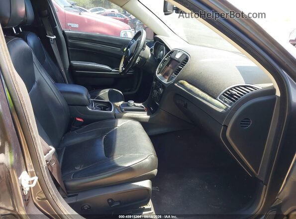 2C3CCAEG7HH662637 2017 CHRYSLER 300 Gray Front interior view