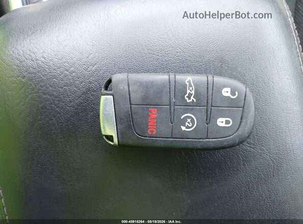 2C3CCAEG7HH662637 2017 CHRYSLER 300 Gray Dashboard view