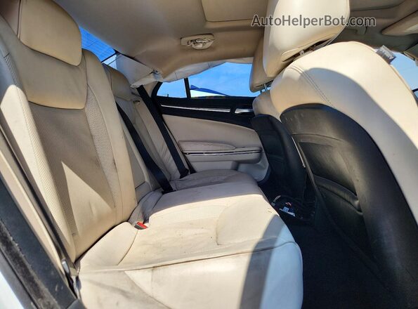 2C3CCAEG8GH282298 2016 CHRYSLER 300 Белый Вид задних сидений