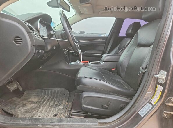 2C3CCAEG8HH564670 2017 CHRYSLER 300 Серый Вид салона спереди