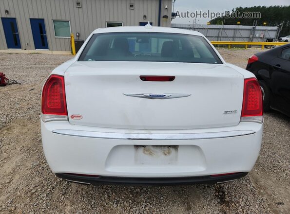 2C3CCAEG8LH127891 2020 CHRYSLER 300 White Вид ззаду