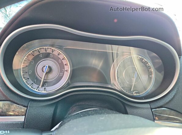 2C3CCAEGXHH596603 2017 CHRYSLER 300 Black Вид щитка приладів