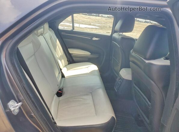 2C3CCAGG0HH521941 2017 CHRYSLER 300 Charcoal უკანა სავარძლების ხედი
