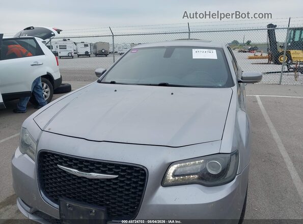 2C3CCAGG0JH165660 2018 CHRYSLER 300 Silver წინა ხედი
