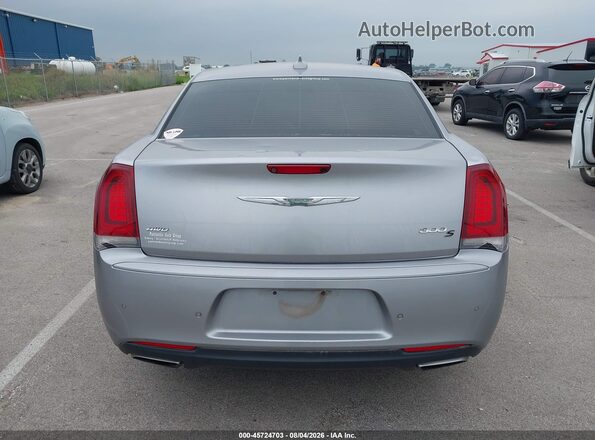 2C3CCAGG0JH165660 2018 CHRYSLER 300 Silver 