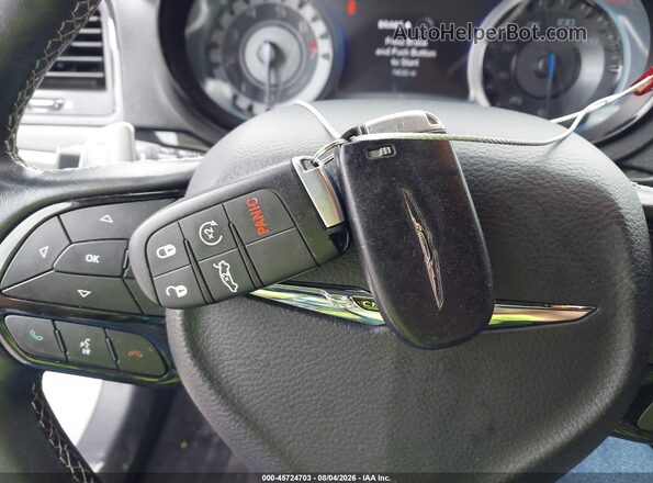 2C3CCAGG0JH165660 2018 CHRYSLER 300 Silver წინა პანელის ხედი