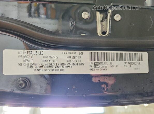 2C3CCAGG2JH321195 2018 CHRYSLER 300 Black ძრავის განყოფილების ხედი