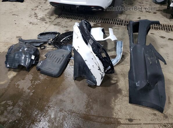 2C3CCAGG5LH151028 2020 CHRYSLER 300 White Vista del compartimento del motor
