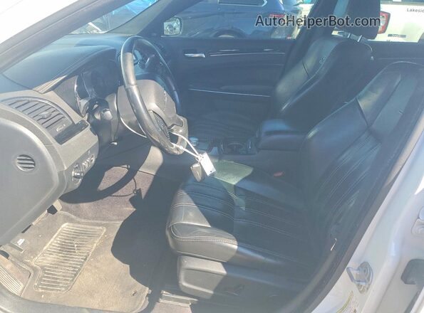 2C3CCAGG6JH165615 2018 CHRYSLER 300 White Vista interior delantera