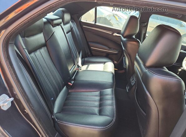 2C3CCAGG8KH561482 2019 CHRYSLER 300 Черный Вид задних сидений