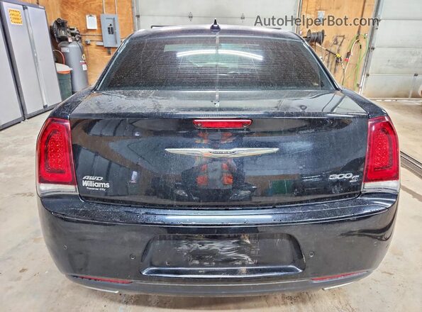 2C3CCAGG9HH637588 2017 CHRYSLER 300 Black Հետևի տեսք