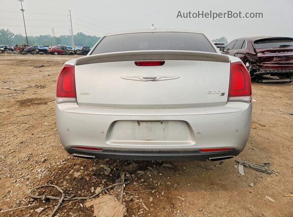 2C3CCAGGXKH573438 2019 CHRYSLER 300 Silver უკანა ხედი