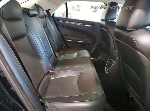 2C3CCAKG6KH542839 2019 CHRYSLER 300 Black Rear seats view