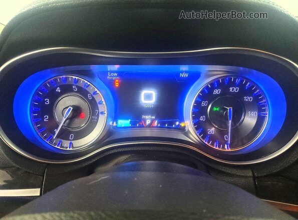 2C3CCAKG7JH165386 2018 CHRYSLER 300 Gray Instrument cluster view