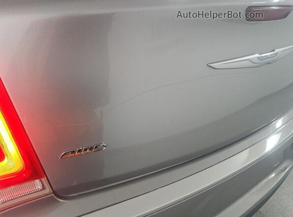 2C3CCAKG7JH165386 2018 CHRYSLER 300 Gray 