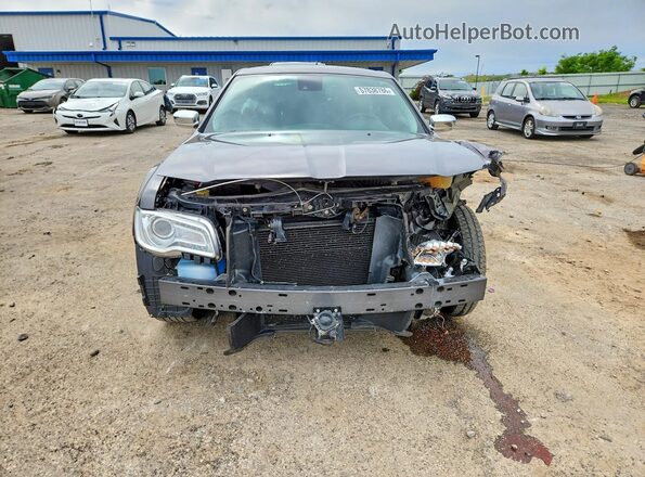 2C3CCAKGXJH304491 2018 CHRYSLER 300 Silver Widok z przodu