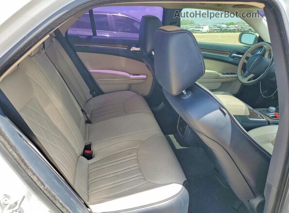 2C3CCAPT6GH278163 2016 CHRYSLER 300 White Widok tylnych siedzeń